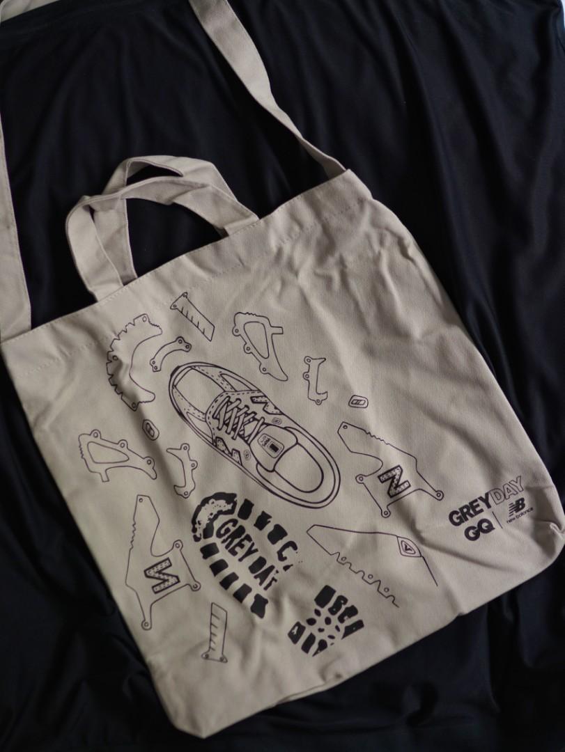gq free duffle bag