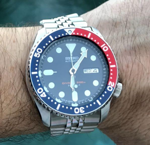 Seiko Skx009j On Jubilee Bracelet Men S Fashion Watches On Carousell