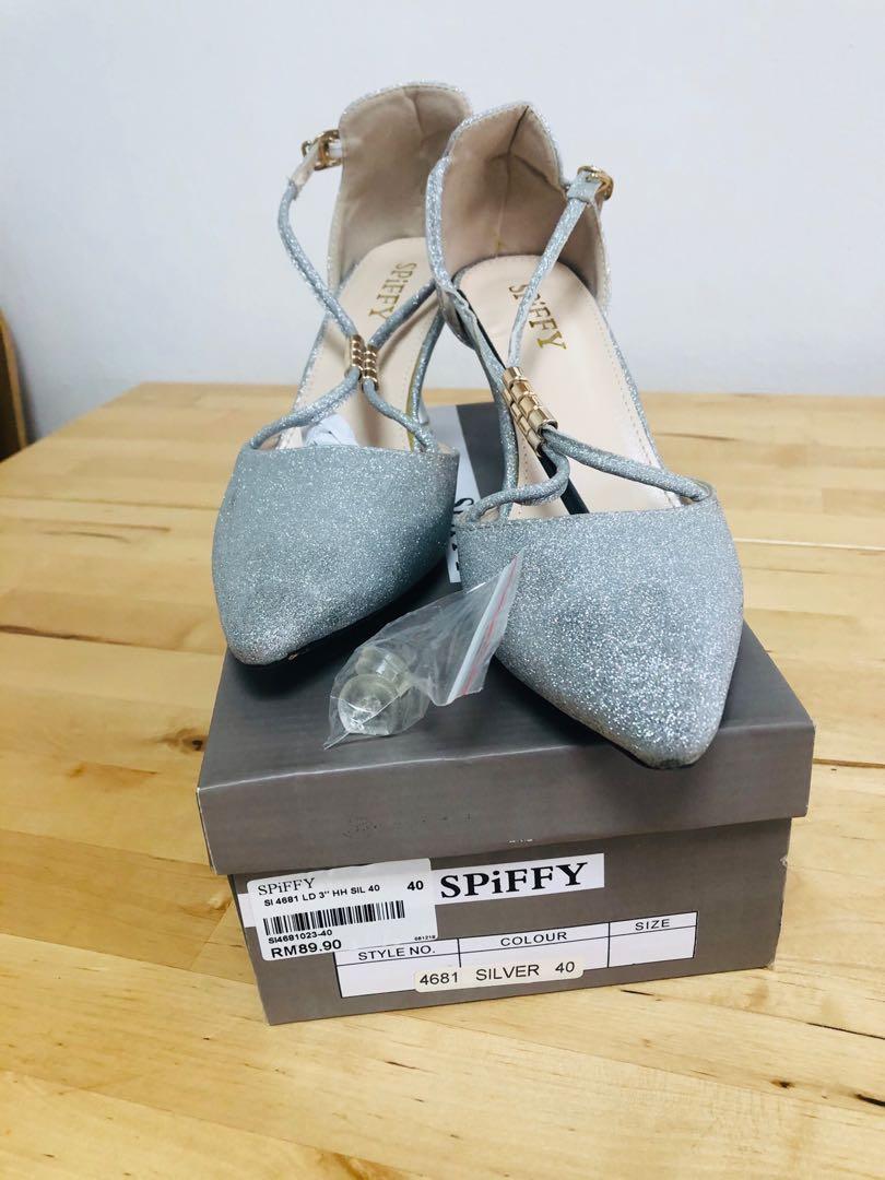 Silver heels deals 2.5 inch