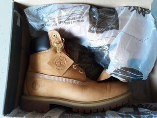 (Category: ) located in . Submitted by mj.oli (Listing ID 1024183117, Image 1). Description: .