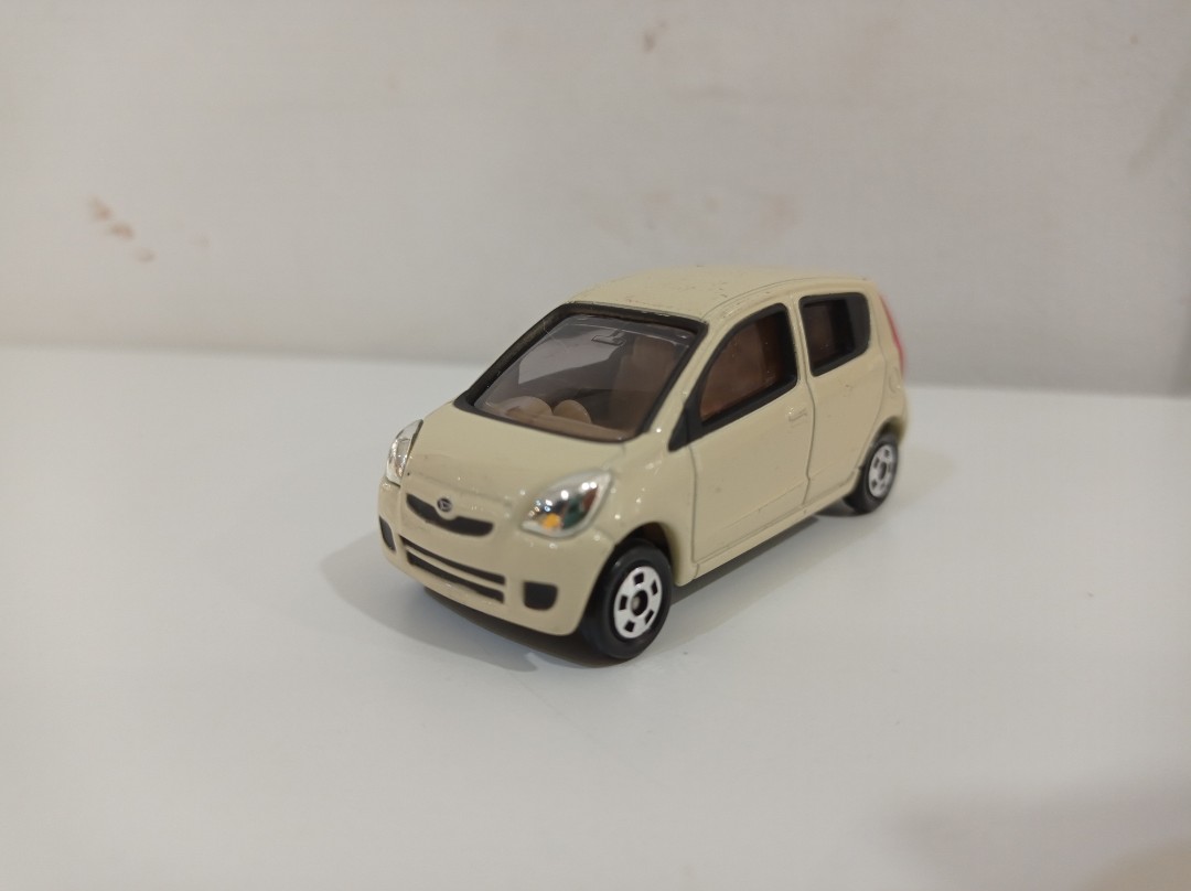 tomica daihatsu mira