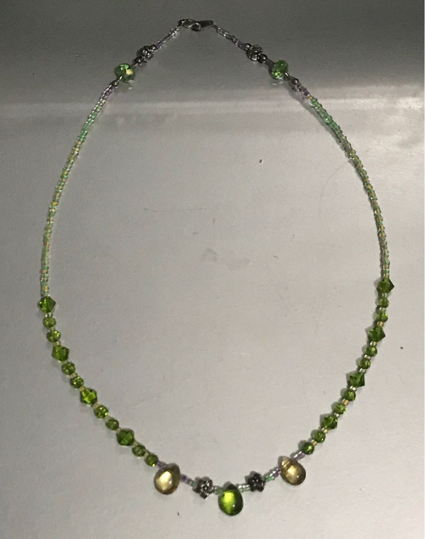 Vintage Peridot Green Teardrop Swarovski Beaded Crystal with silver tone Necklace