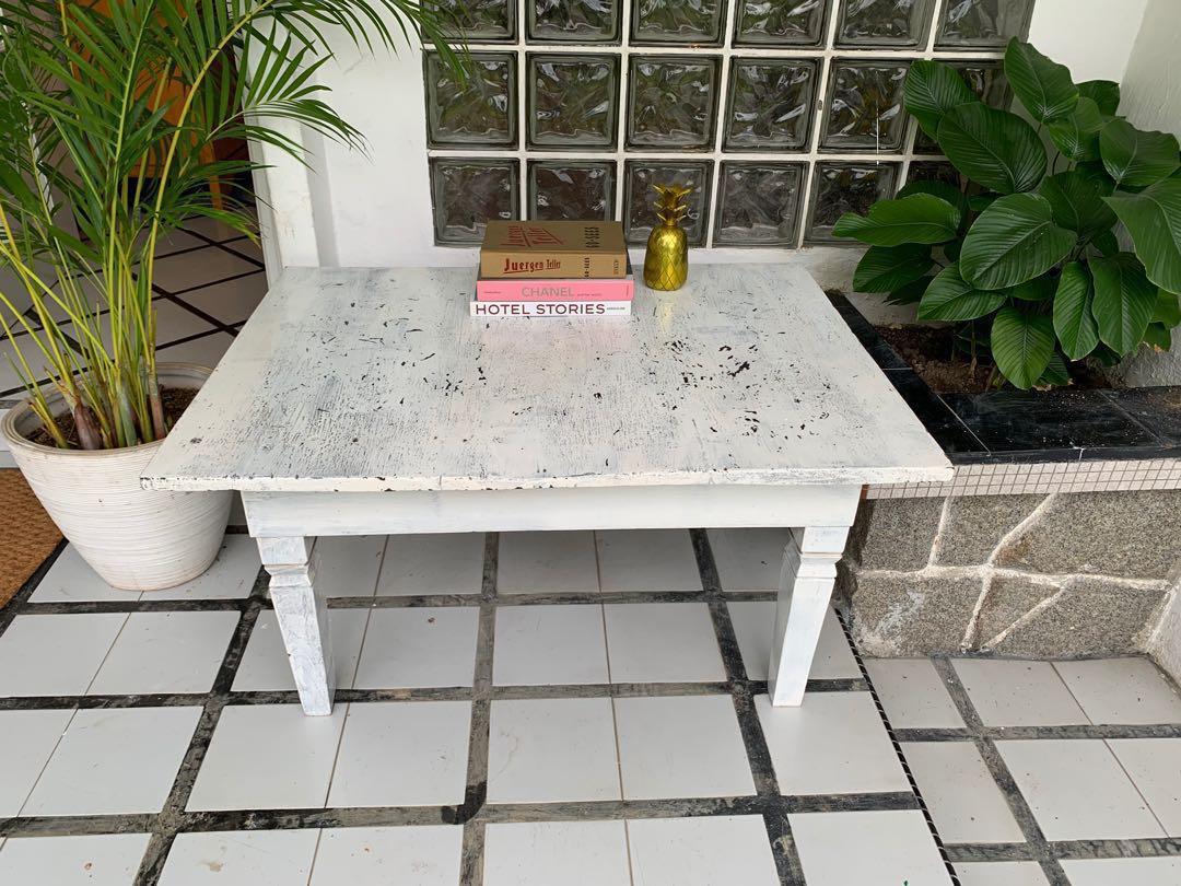 White Distressed Coffee Table Furniture Tables Chairs On Carousell