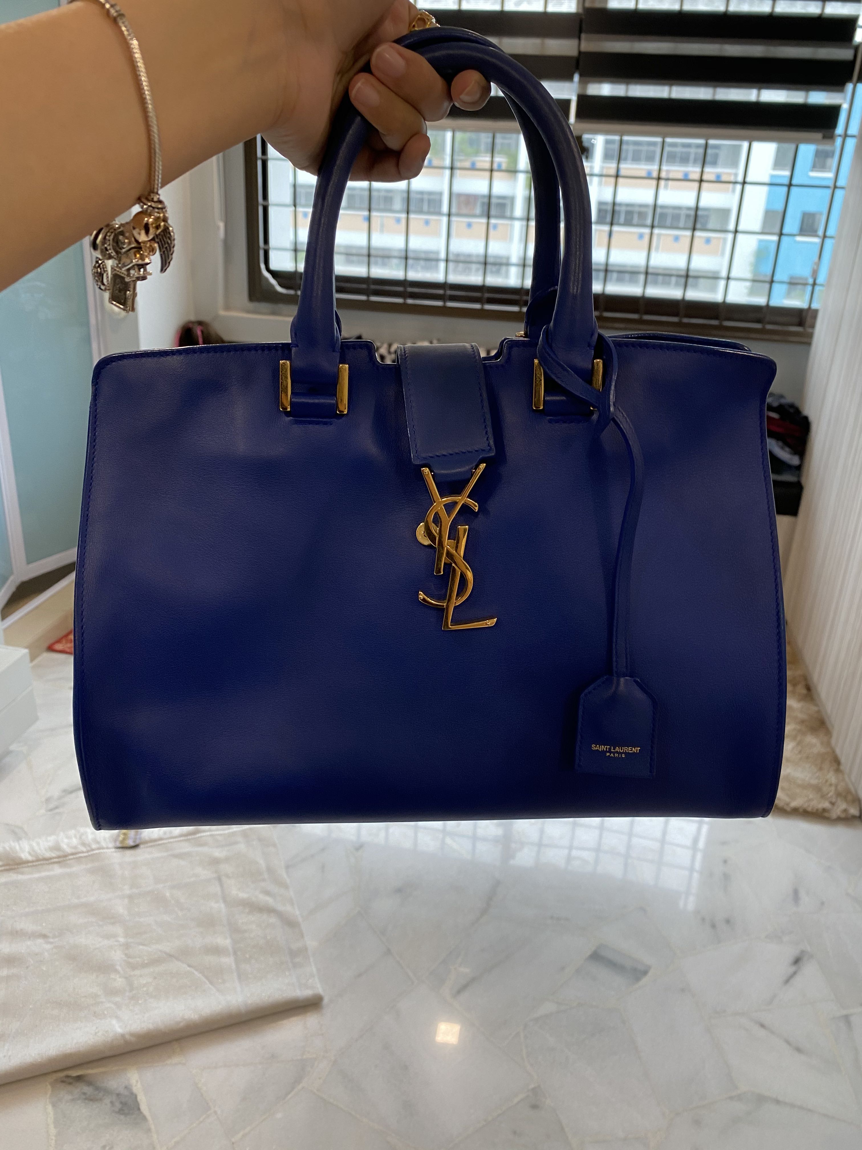 ysl cabas small size