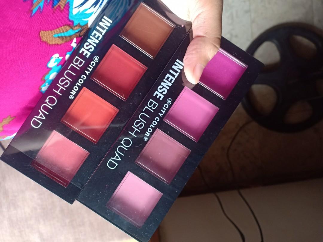 blush palette under 200