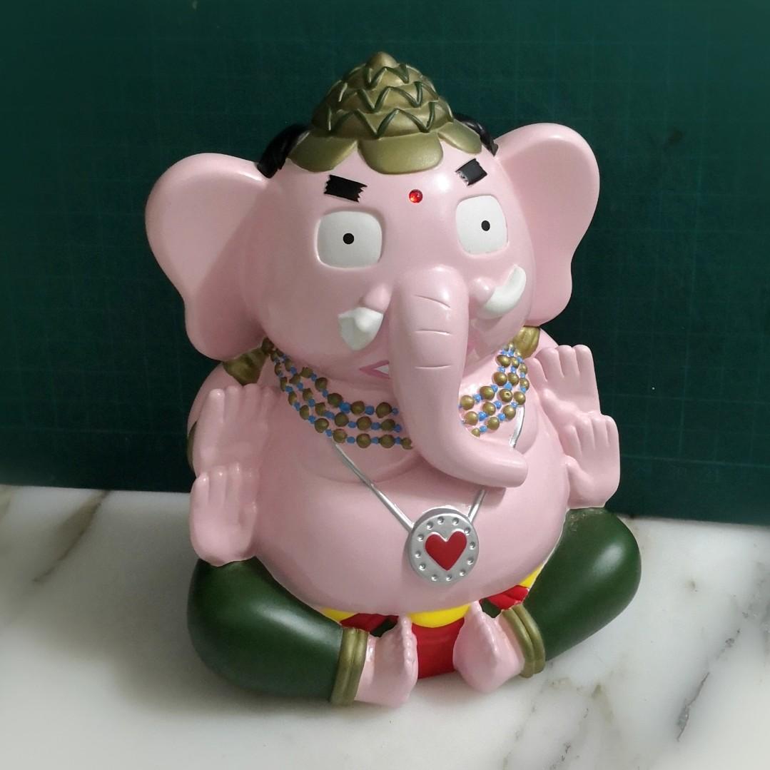 象神ganesh Q版膠錢罌 印度財神 日本作者 水野敬也 夢をかなえるゾウ 傢俬 家居 家居清潔及護理用品 垃圾袋 Carousell