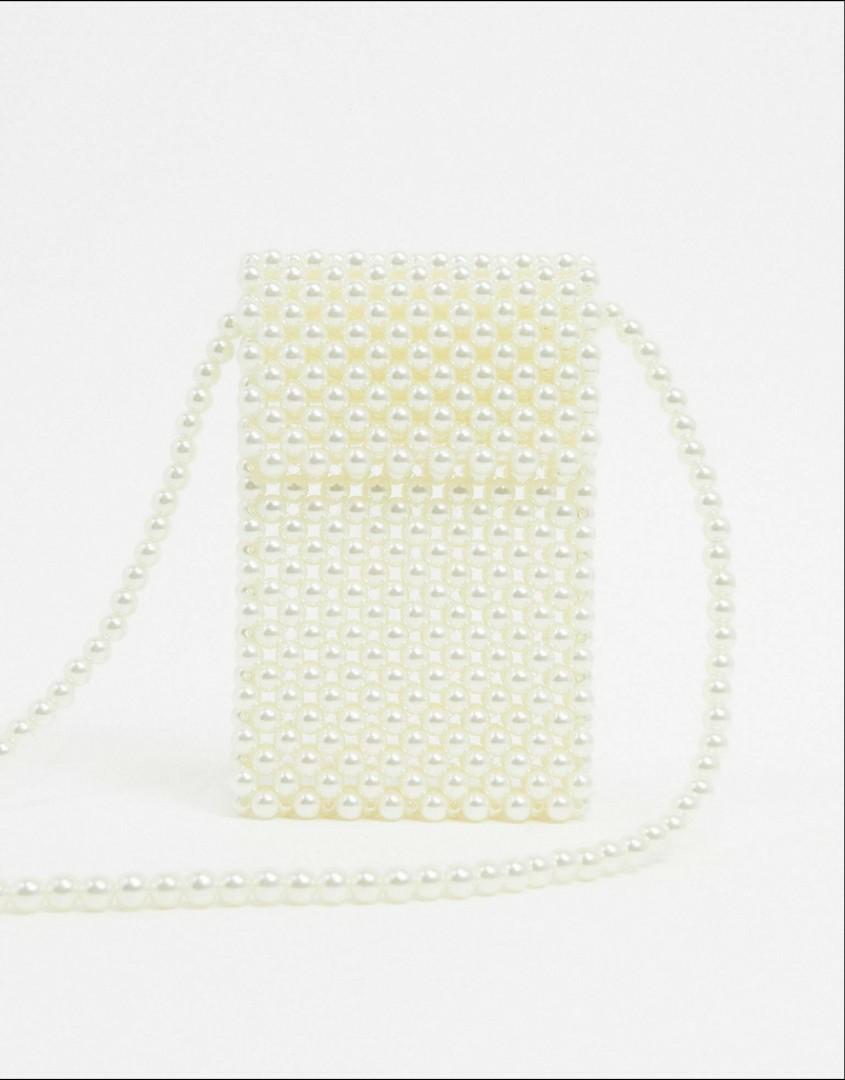 ASOS Pearl Sling Bag (Category: Cross-body Bags) located in Mandaluyong City. Submitted by philx (Listing ID 1023880536, Image 2). Description: .