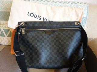 Authentic Louis Vuitton city hunter Messenger Bag
