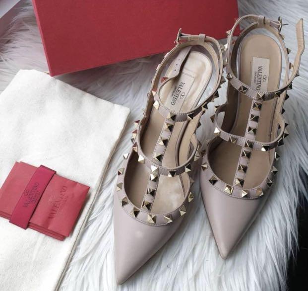 valentino rockstud 38