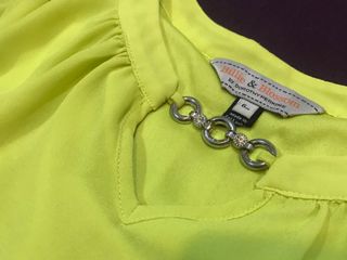 (Category: ) located in . Submitted by jojoycloset (Listing ID 1024566166, Image 1). Description: .