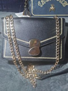 (Category: ) located in . Submitted by kitzshoppe (Listing ID 1024544614, Image 1). Description: .