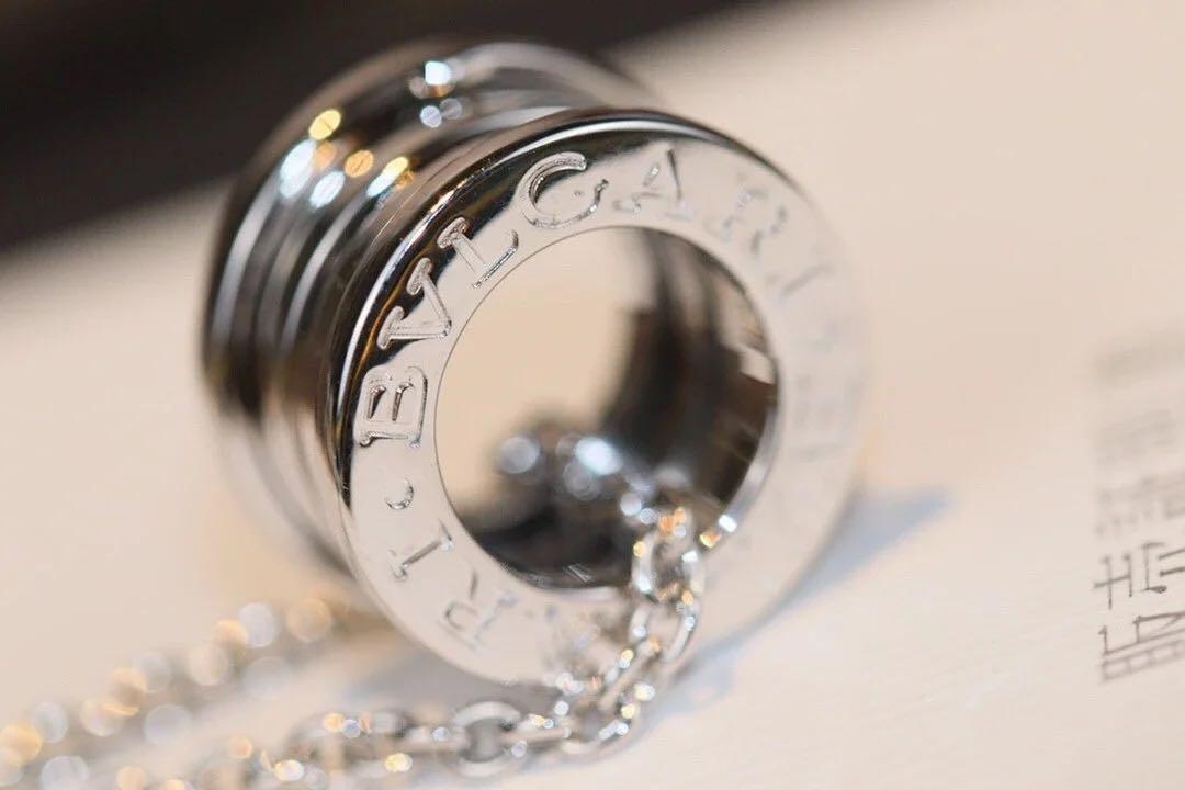 Bvlgari 925 necklace top