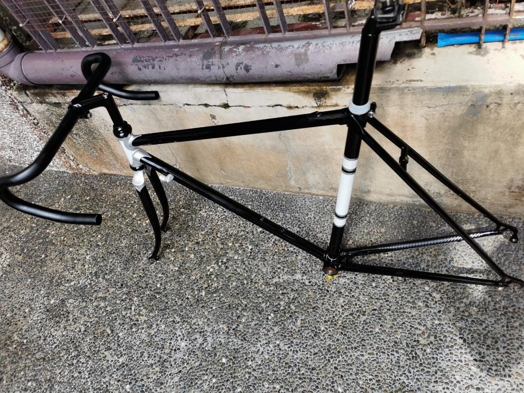 Classic Road Bike Frame, Sports Equipment, Bicycles & Parts, Bicycles on Carousell