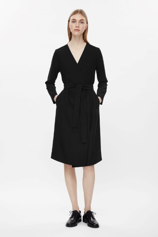 COS Wrap Dress with Tie in Black, Women's Fashion, Tops, Sleeveless on  Carousell