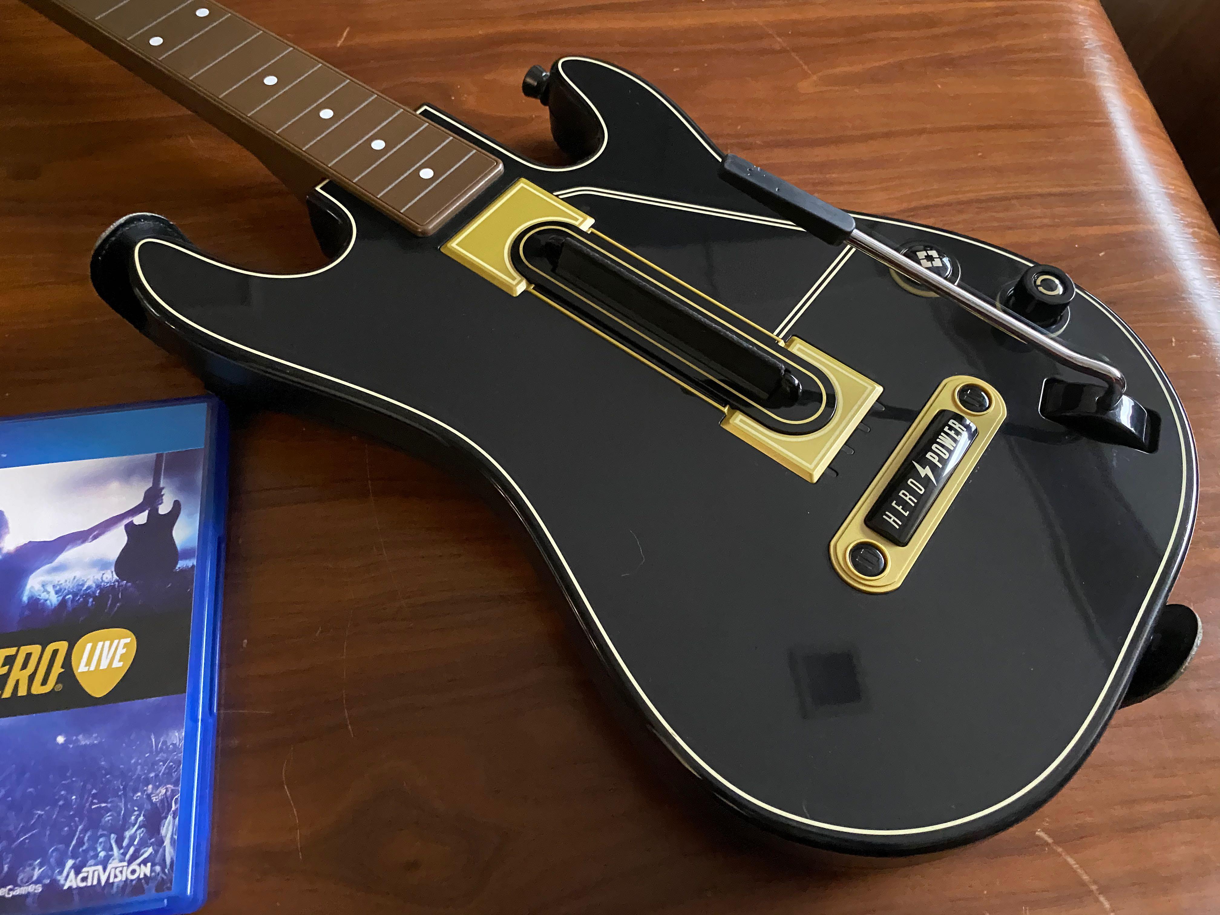 Guitar Hero Live Standalone Guitar - PlayStation 4