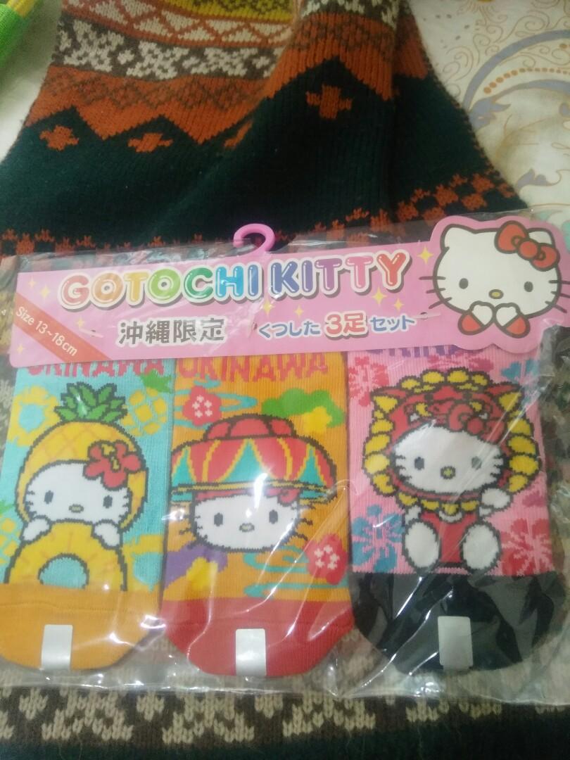 Hello kitty （分類：嬰兒及小童流行時尚）位於 Hong Kong。 由 abc12790good 提交（商品編號 1024508122，圖片 2）。簡介： 全新限定版襪。