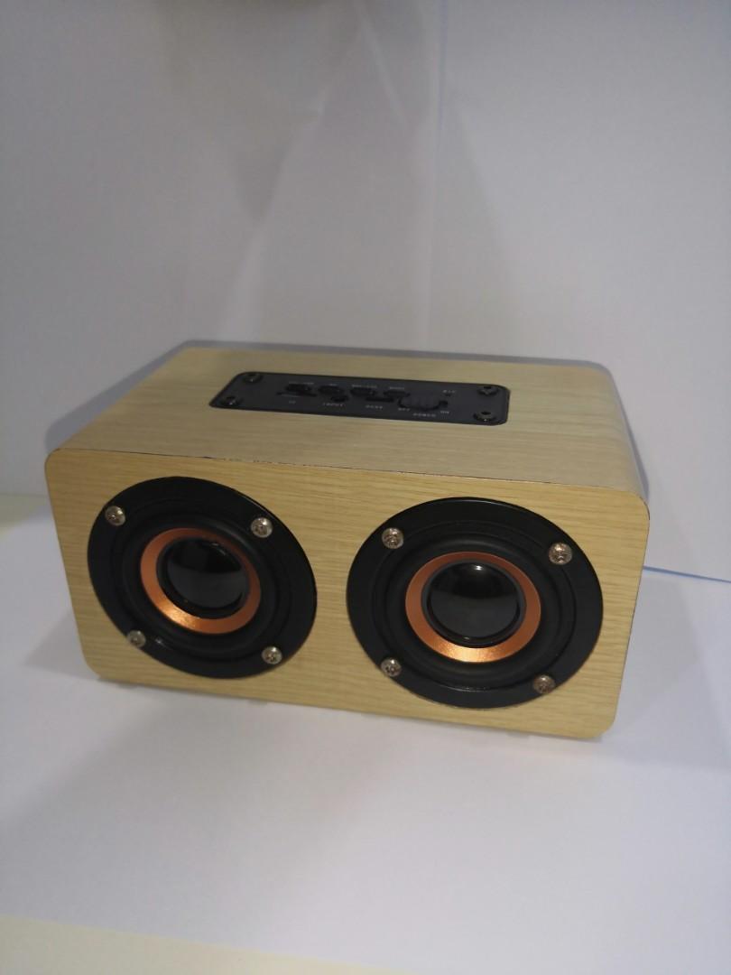 Huawei W 5 Wooden Bluetooth Speakers