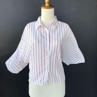 kemeja list merah