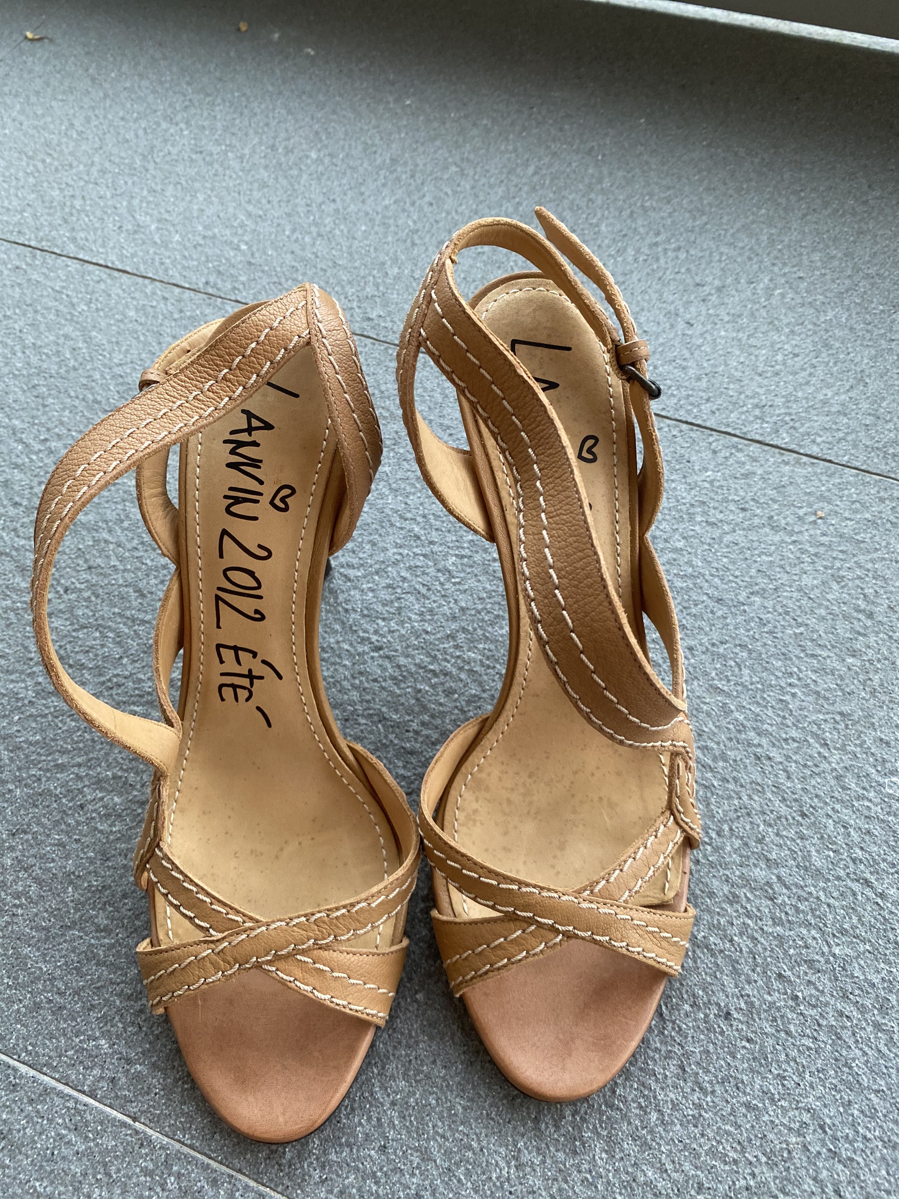 Lanvin tan strappy heels - size EU38 