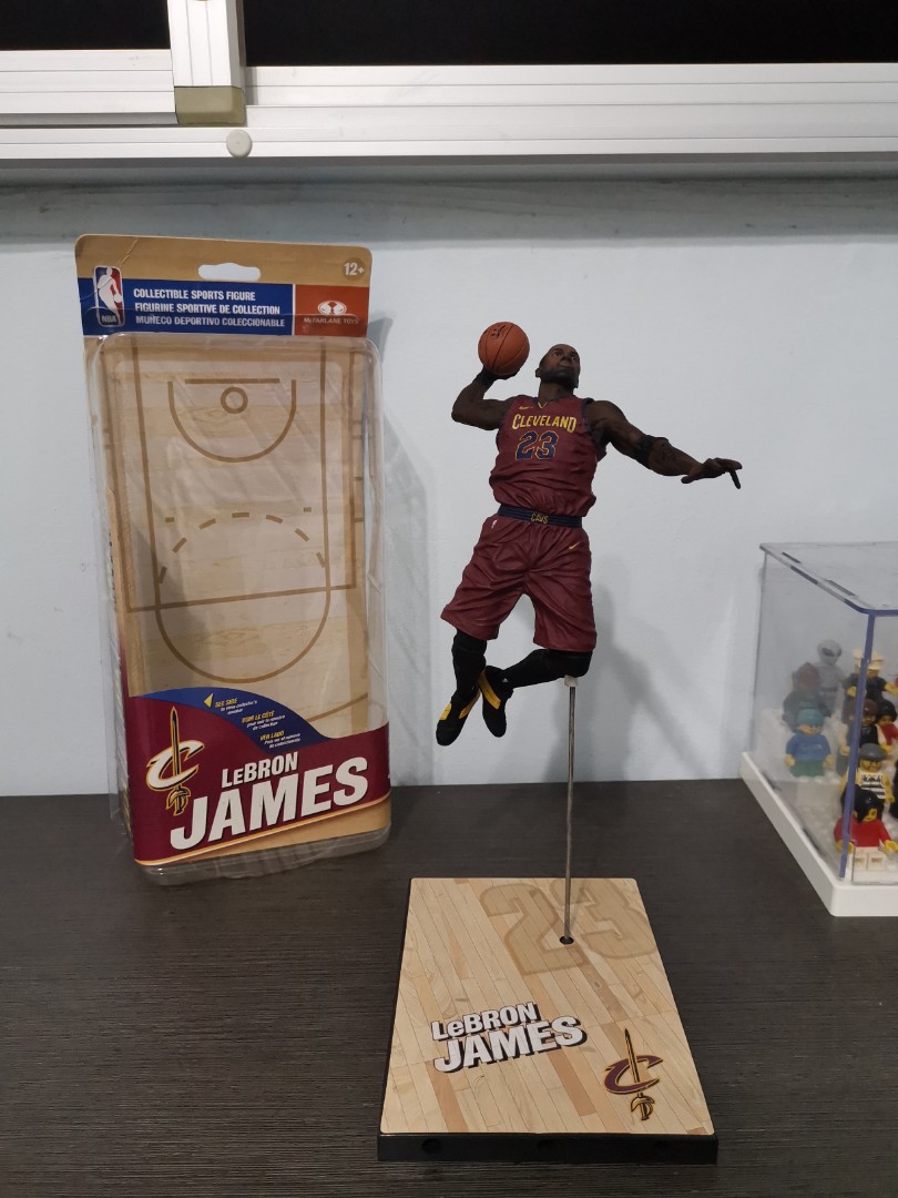 figurine nba lebron james