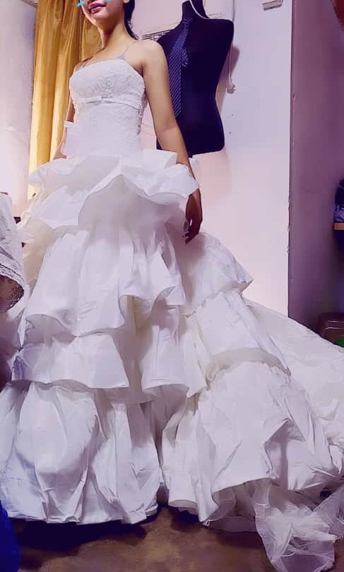 wedding gown long tail