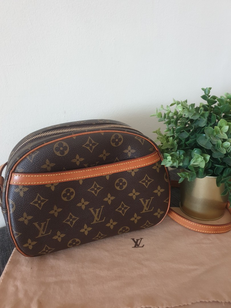 Louis-Vuitton-Monogram-Blois-Crossbody-Bag-M51221 – dct-ep_vintage