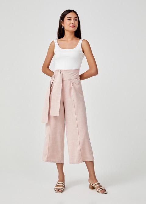 Love Bonito Laney Scoop Back Tank Top in White S Size ...