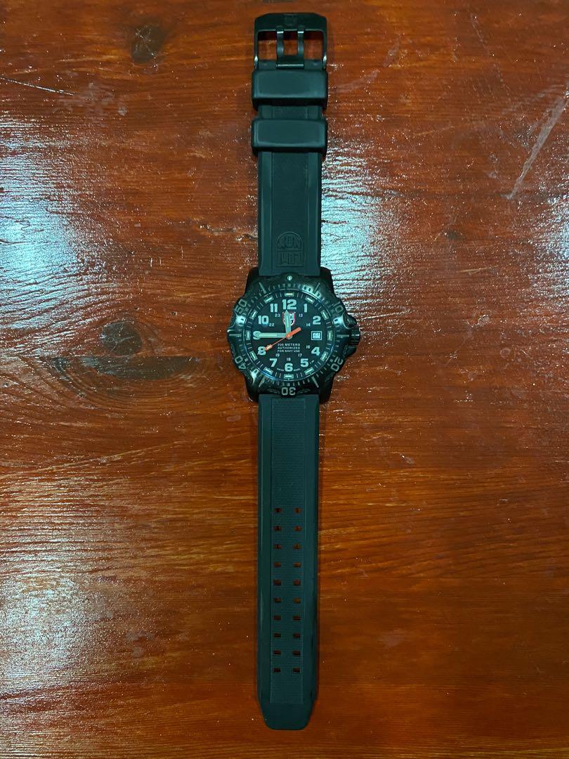 Luminox 4220 2025