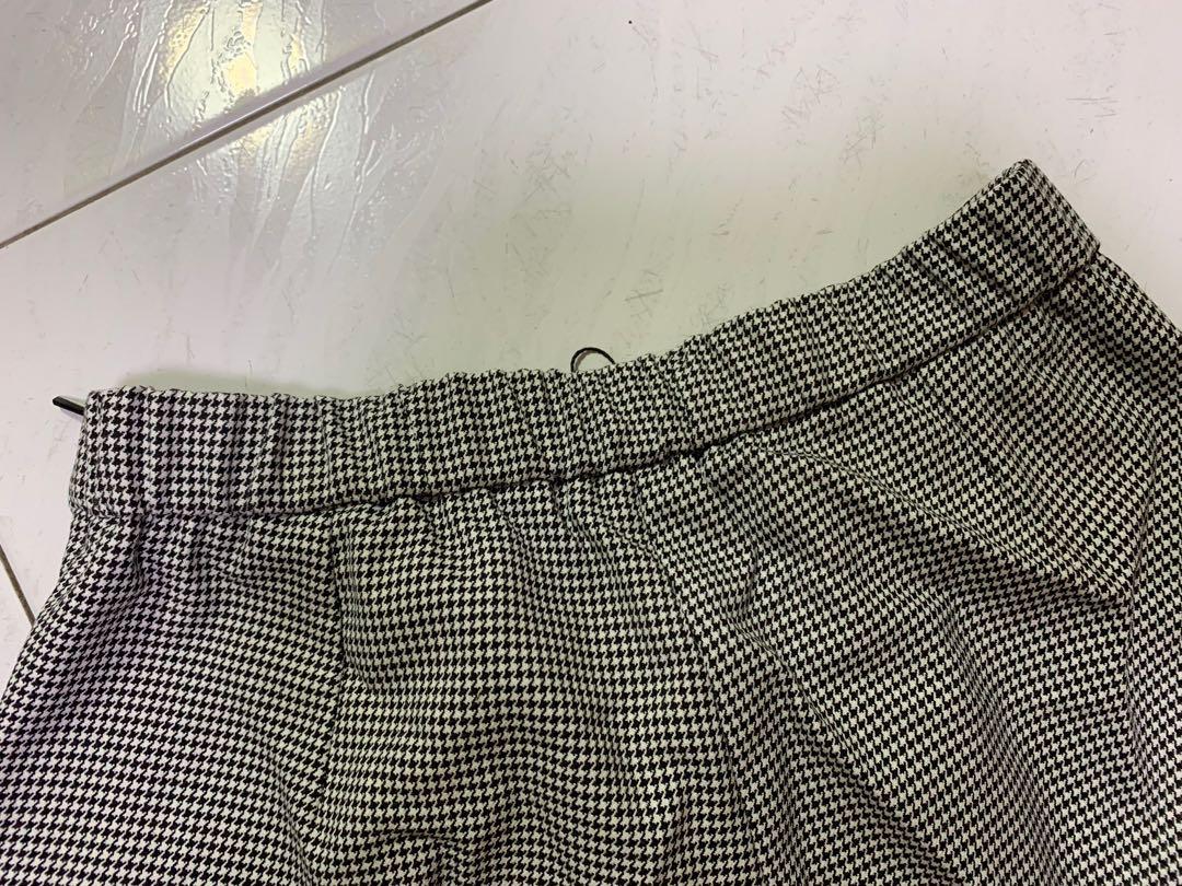 Black White Checkered Pants, Women's Fashion, Bottoms, Other Bottoms on  Carousell