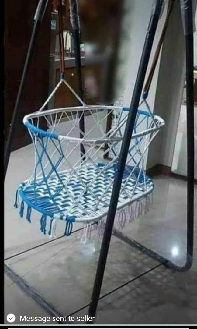 Metal stand ng duyan, Babies & Kids, Baby Nursery & Kids Furniture