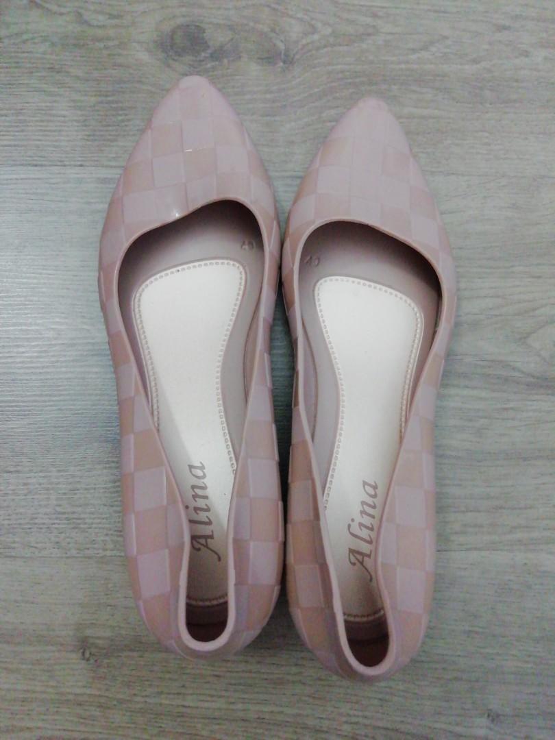 nude rubber shoes