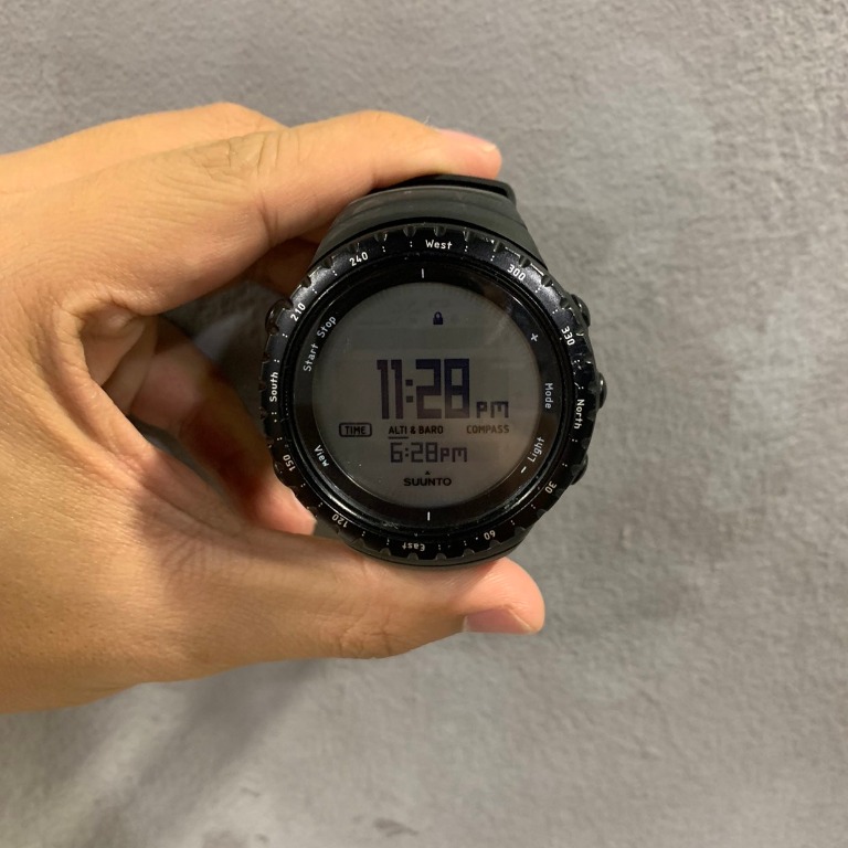 SUUNTO CORE REGULAR BLACK