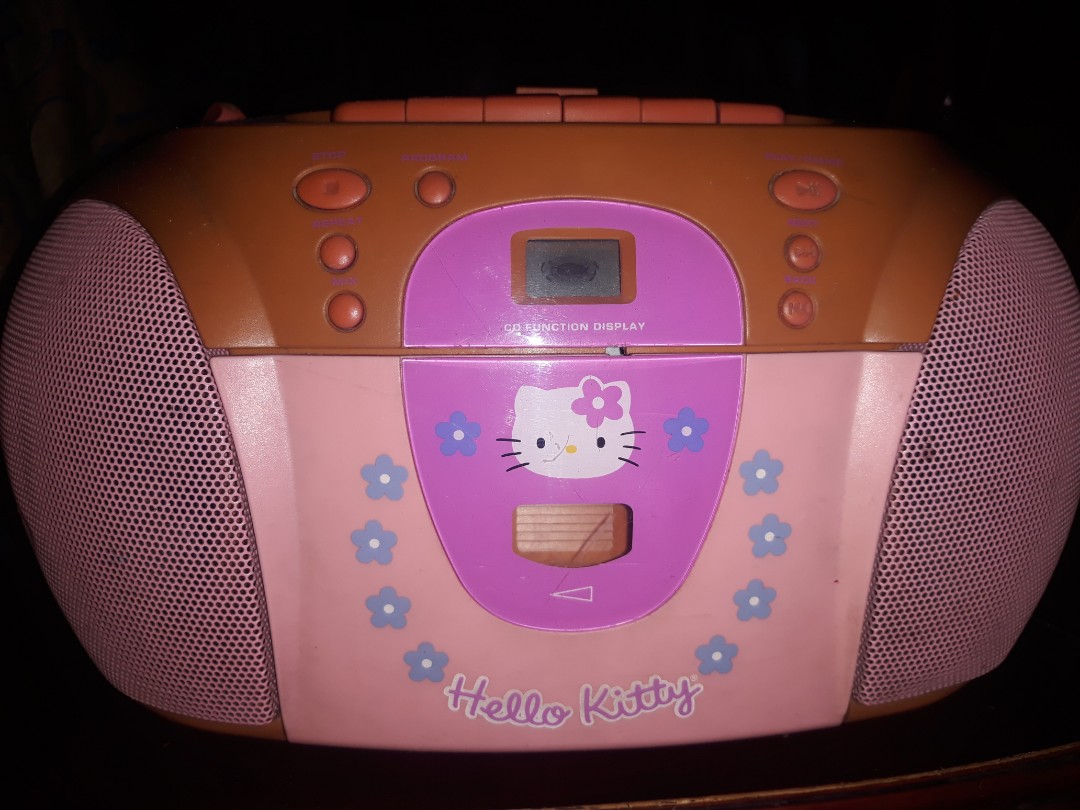 Vintage hello kitty radio,cassete tape and cd (3 in 1), Audio, Portable