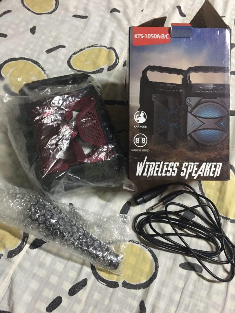 wireless speaker with mic (Category: Soundbars, Speakers & Amplifiers) located in Angeles City. Submitted by febheart (Listing ID 1024587813, Image 1). Description: blutooth wireless speaker with mic gandan pang videoke ang ganda ng boses po ng mic khit nsa room kotse or khit saan pwede syang dalhin.. sa mga videoke lovers dyan ganda nito promise.