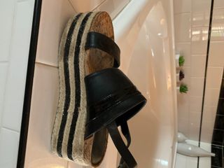 (Category: ) located in . Submitted by lindahump (Listing ID 1024477282, Image 1). Description: .