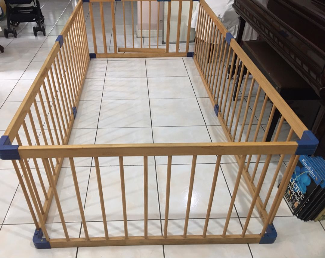 wooden playpen with base