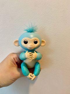 WowWee fingerlings blue glitter monkey “Amelia”