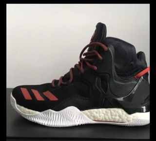 (Category: ) located in . Submitted by sneakerhead_10 (Listing ID 1018056140, Image 1). Description: .