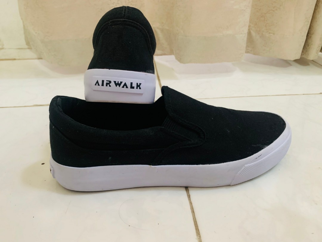 airwalk slip on shoes