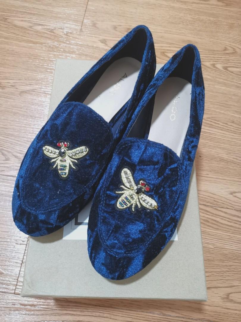Aldo Velvet Blue Bee Embellished Loafer 