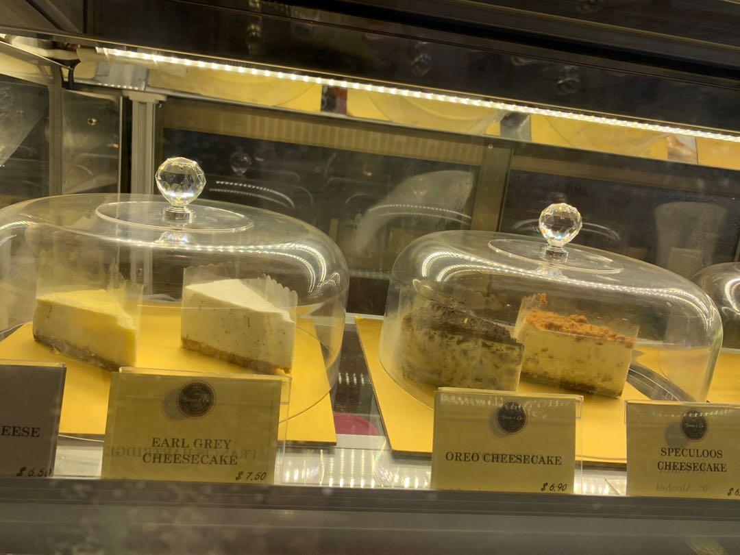 Cake stand clearance sale, Everything Else on Carousell