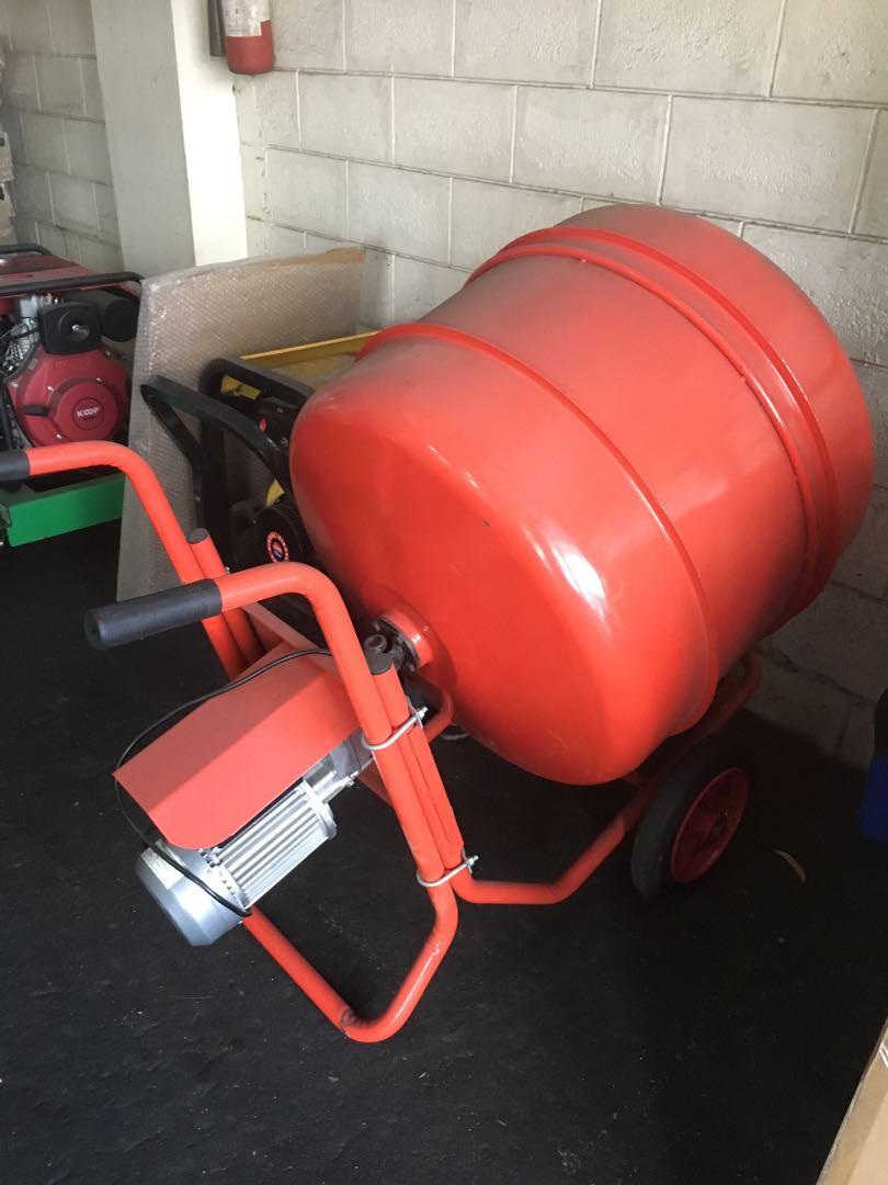 Cement Mixer 1 Bagger, Commercial & Industrial, Construction Tools