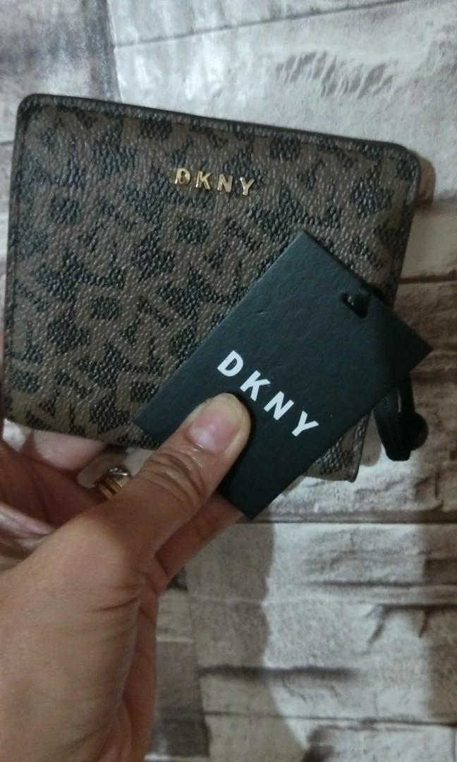 dkny wallet purse