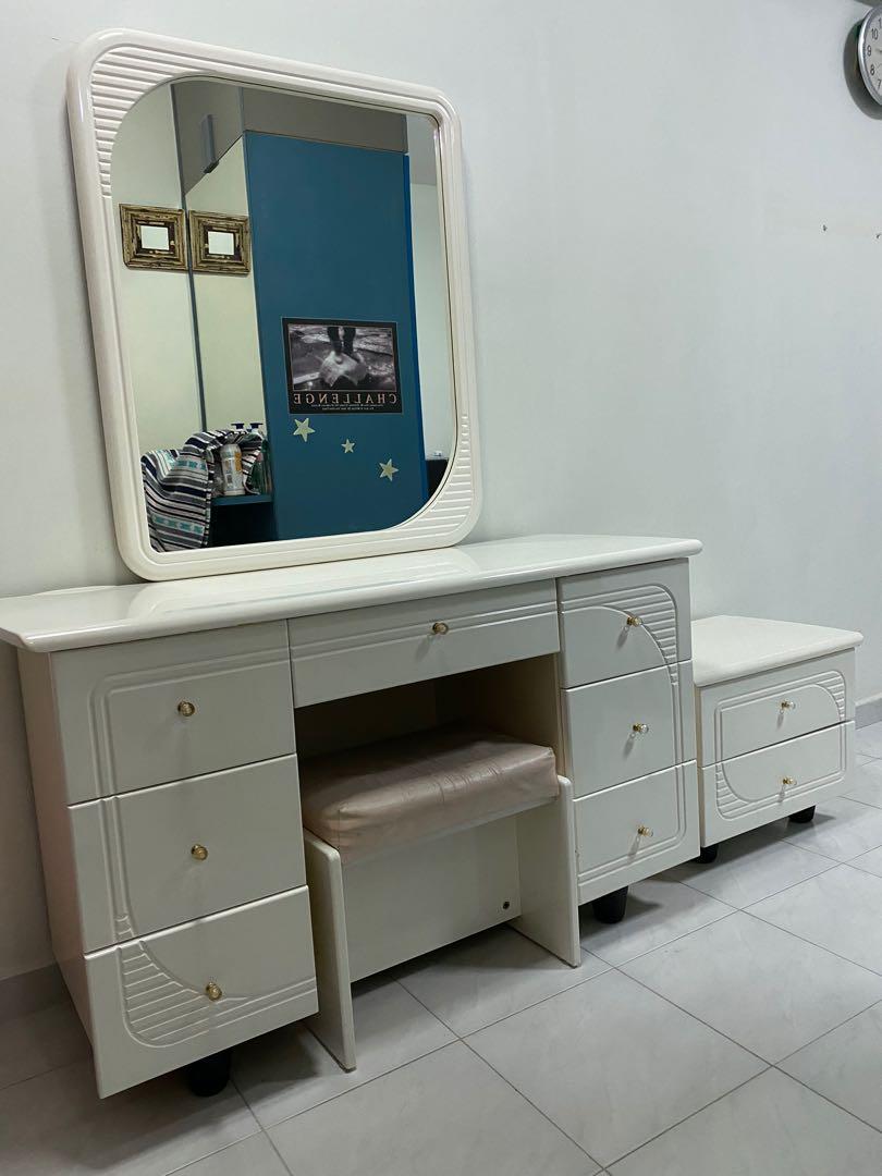 dresser and side tables
