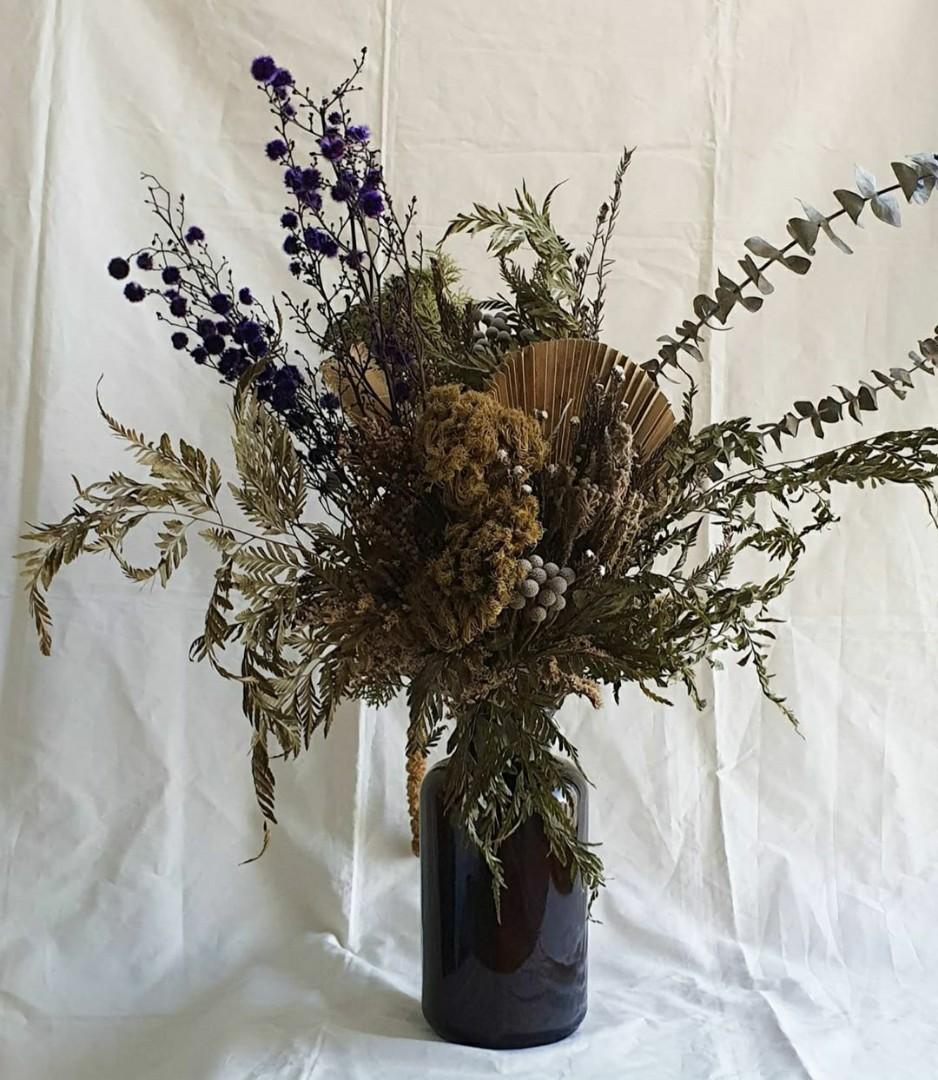 Free Delivery Dried Preserved Vase Arrangement Foresty Large Gardening Flowers Bouquets On Carousell