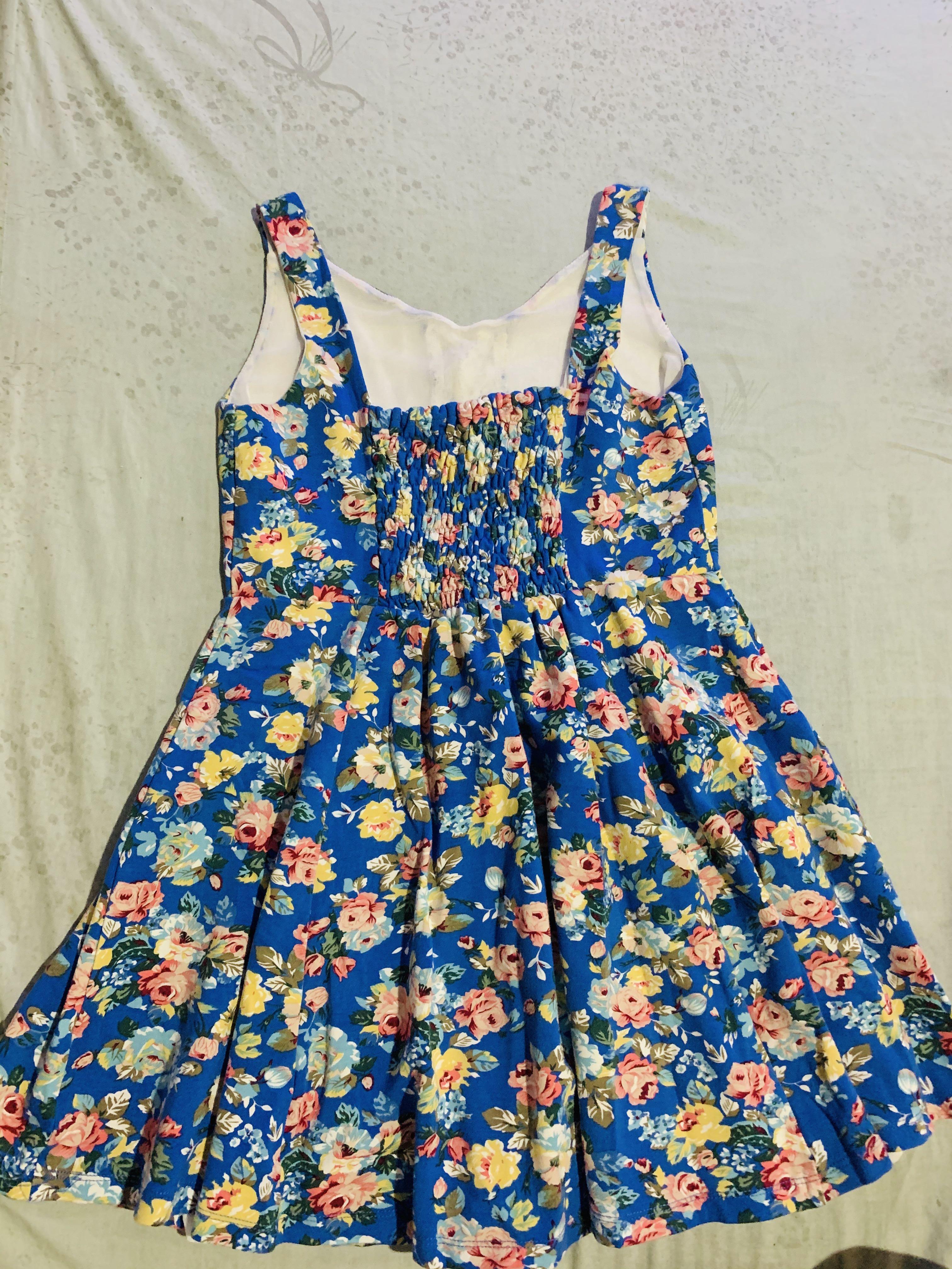 Elisa B. Girls Dress (Category: Babies & Kids Fashion) located in Quezon City. Submitted by xandy777 (Listing ID 1018030563, Image 3). Description: Elisa B. Floral Girls Dress Very nice Almost new Size 10.