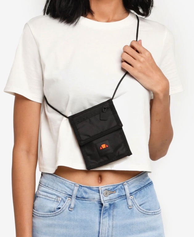 Ellesse hotsell pouch bag
