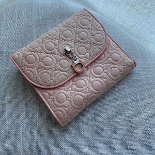 Ferragamo 粉色小羊皮三折短夾 #newstart