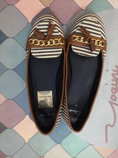 (Category: ) located in . Submitted by tiffinyandco (Listing ID 1018049626, Image 1). Description: .