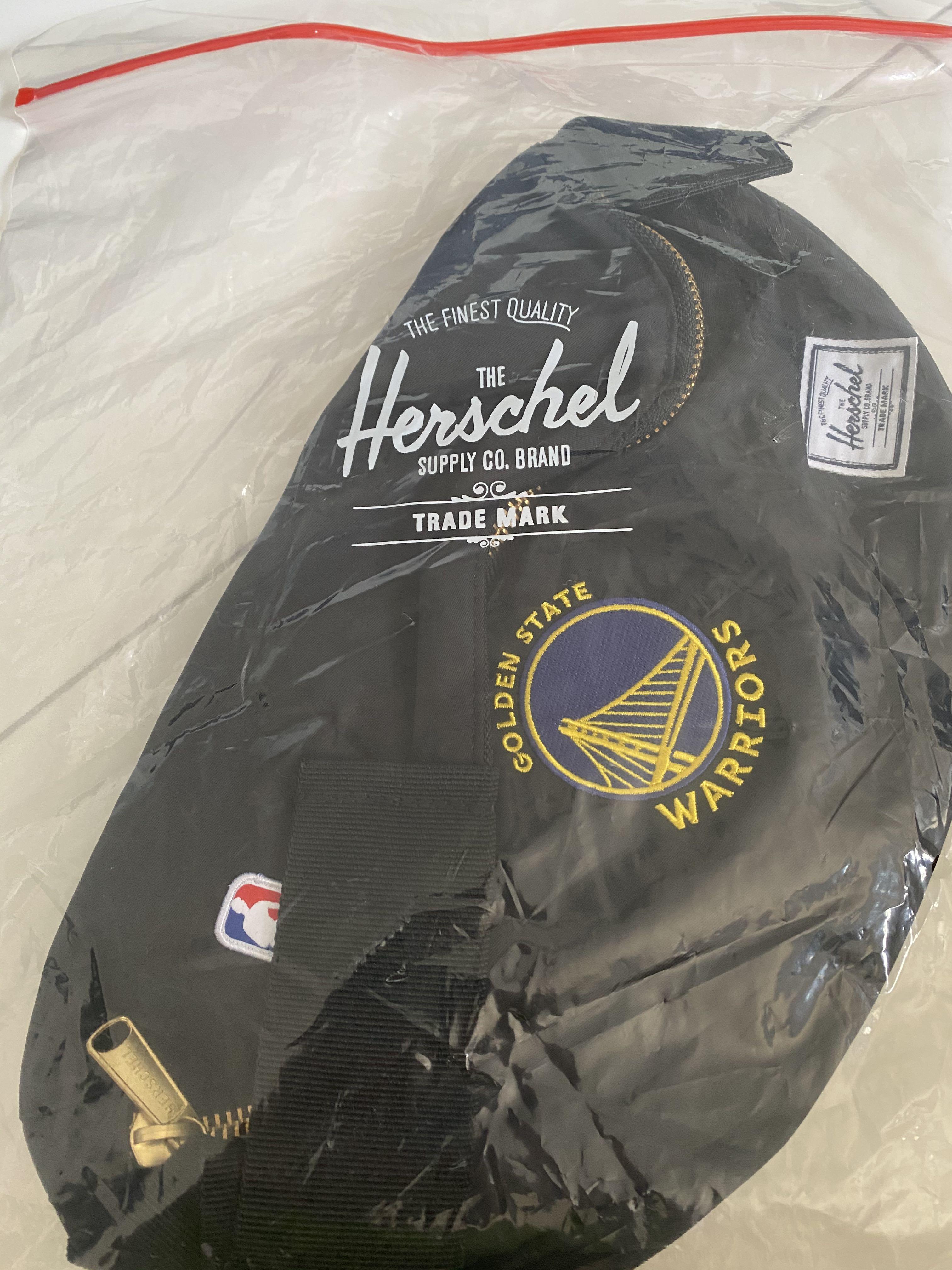 Herschel Sixteen Hip Pack NBA Champions Golden State Warriors